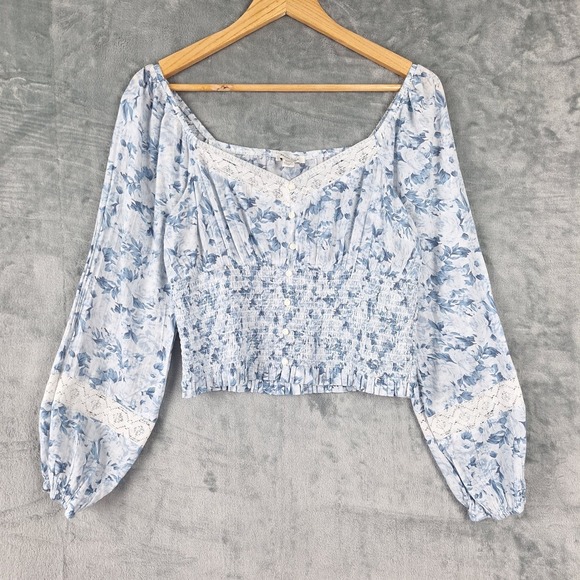 American Eagle Outfitters Tops - American Eagle Top Medium‎ Babydoll Lace Crop Cottagecore Floral Fairy Milkmaid